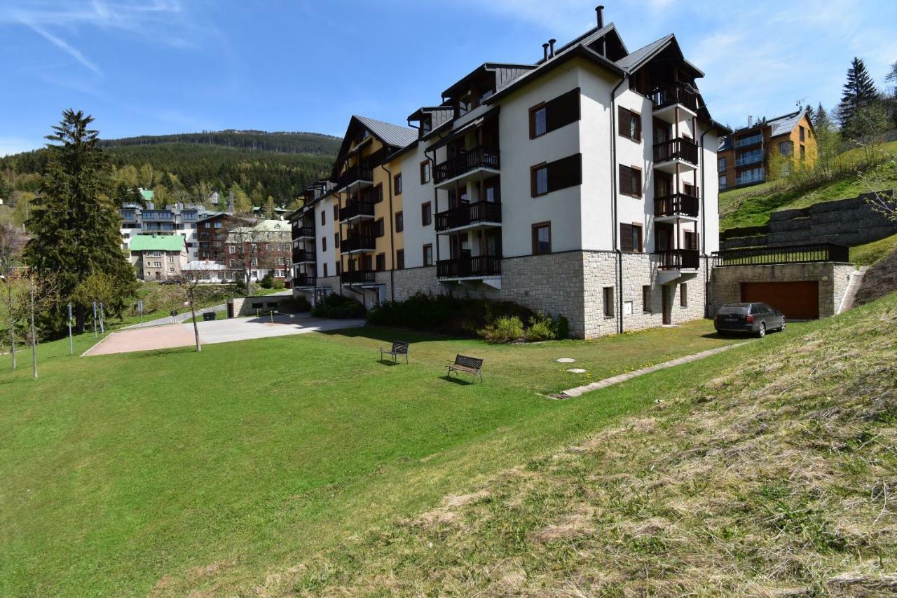 Apartment Dalibor II With Private Entrance And Private Garage Špindlerŭv Mlýn المظهر الخارجي الصورة