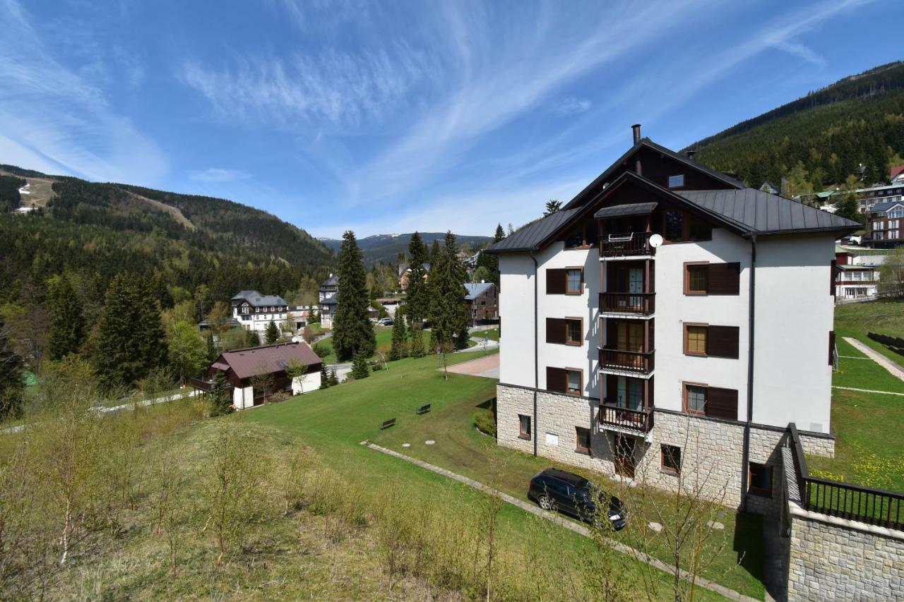 Apartment Dalibor II With Private Entrance And Private Garage Špindlerŭv Mlýn المظهر الخارجي الصورة
